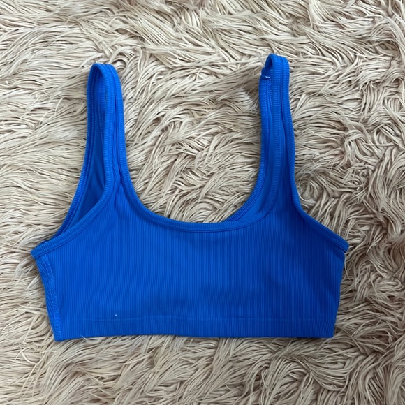 Aritzia Tops - tna mini bra top